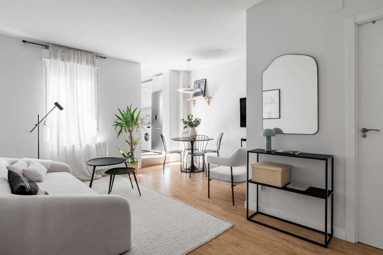 Cozy 2 Bedroom Apartment With Patio Мадрид Екстер'єр фото